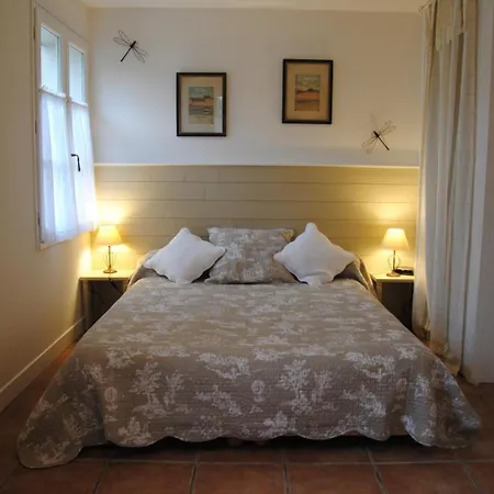 Les De La Loge Bed & Breakfast