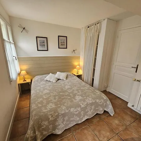 Les De La Loge 3*