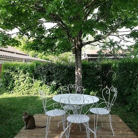 Les De La Loge